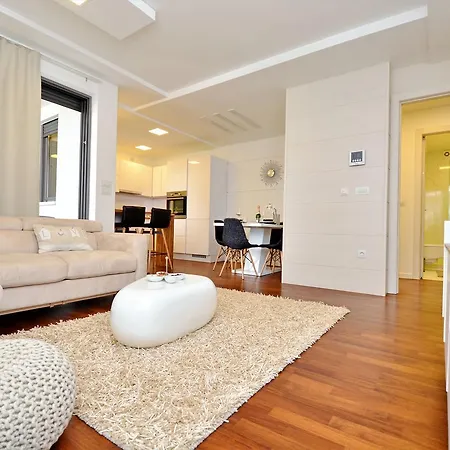 Luxury Leon Apartment